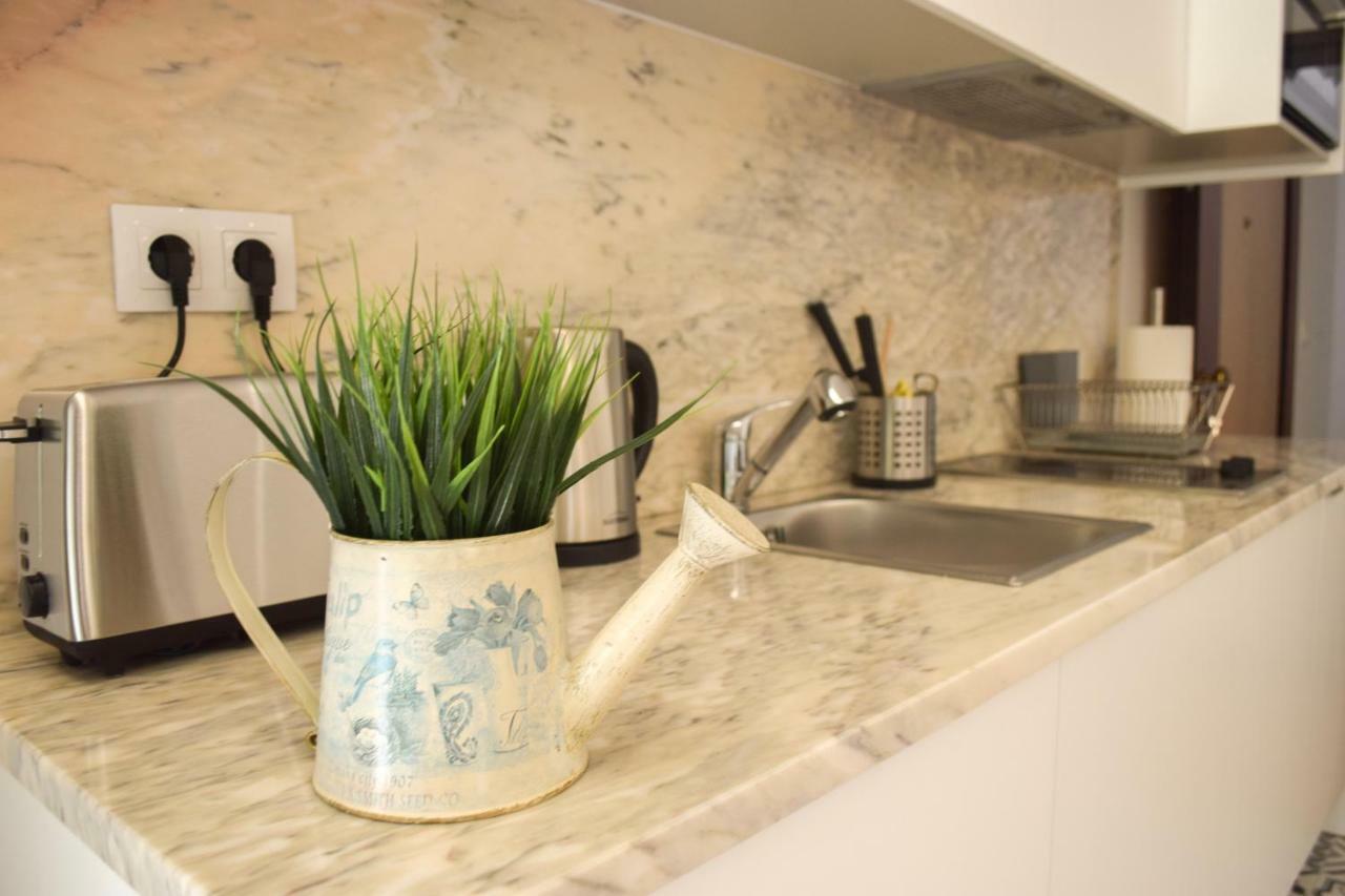 Aurora Garden Apartment Porto Bagian luar foto